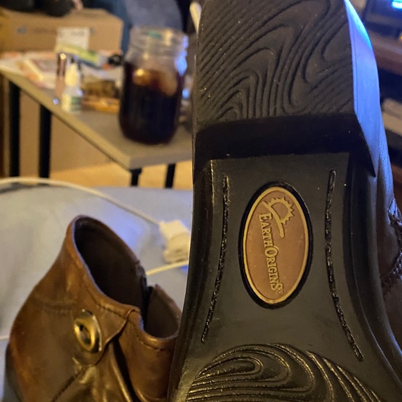 Earth Origins Brown Leather Ankle Boots New no tags - Picture 6 of 9
